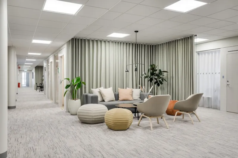 FirstOffice Kontorshotell Östra Varvsgatan 2B loungeområde